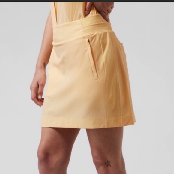 Athleta Pants - NWT Athleta Brooklyn 16" Skort in Lunaria Yellow Size 16